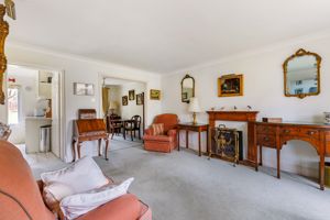 Sitting Room- click for photo gallery